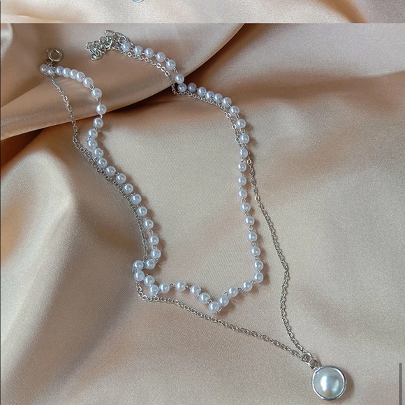 Elegant Pearl Chocker Layer Necklace - Picture 8 of 9